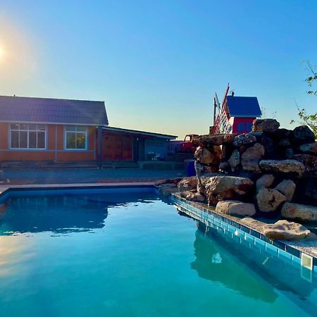Mrk Resort & Massage Lop Buri エクステリア 写真