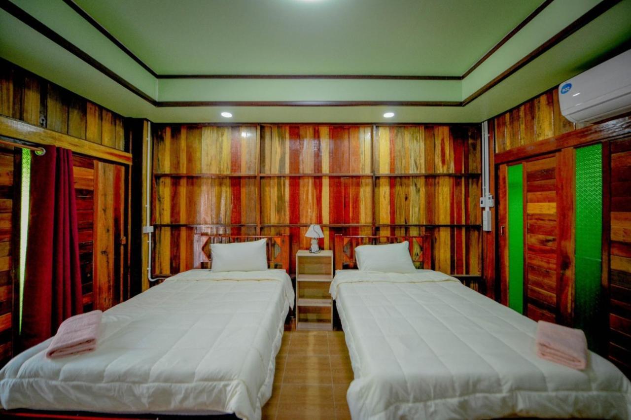 Mrk Resort & Massage Lop Buri エクステリア 写真
