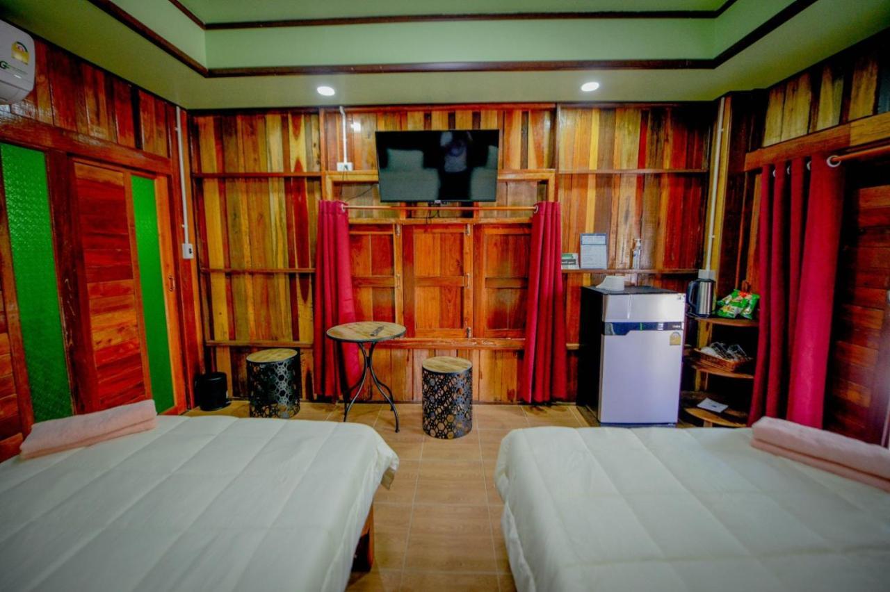 Mrk Resort & Massage Lop Buri エクステリア 写真