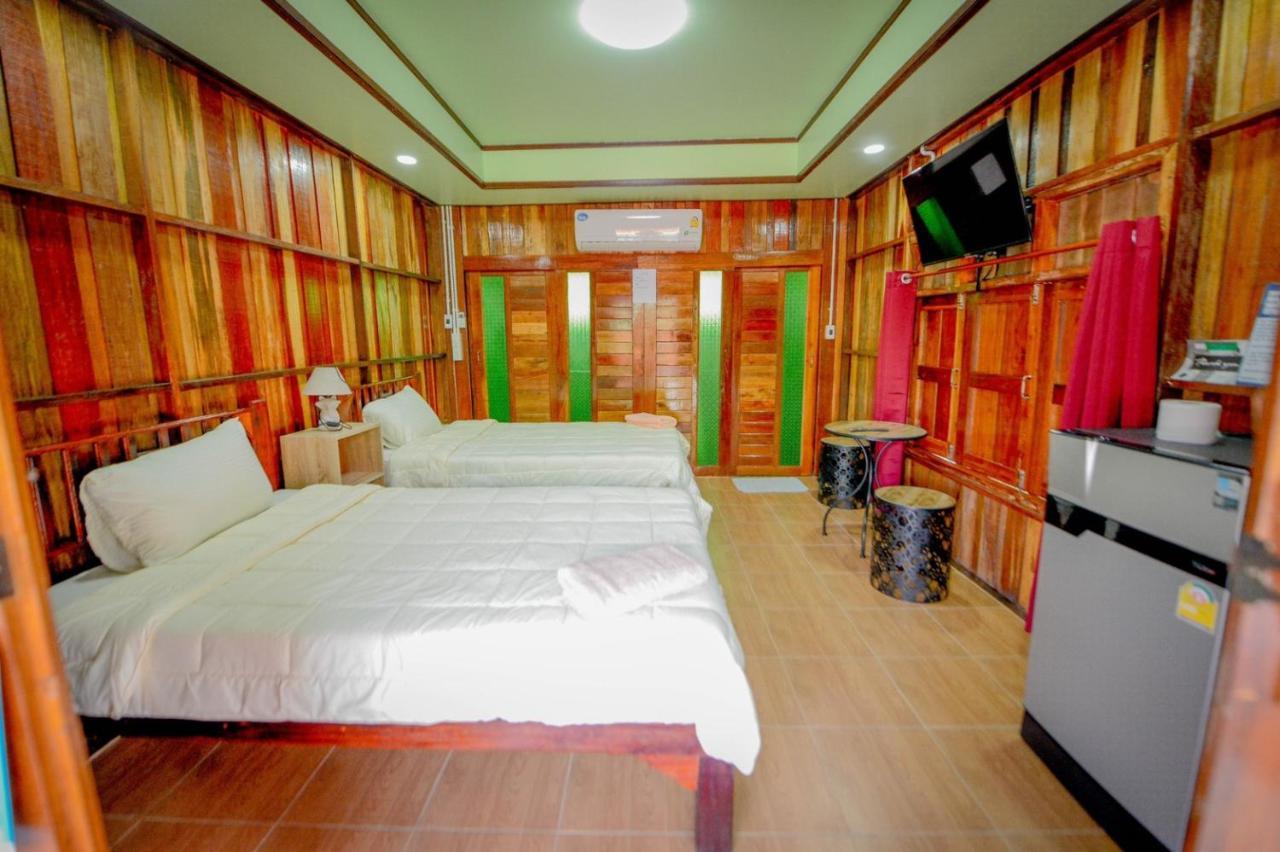 Mrk Resort & Massage Lop Buri エクステリア 写真