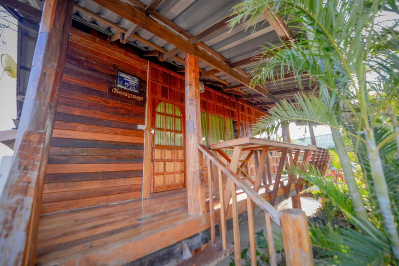 Mrk Resort & Massage Lop Buri エクステリア 写真
