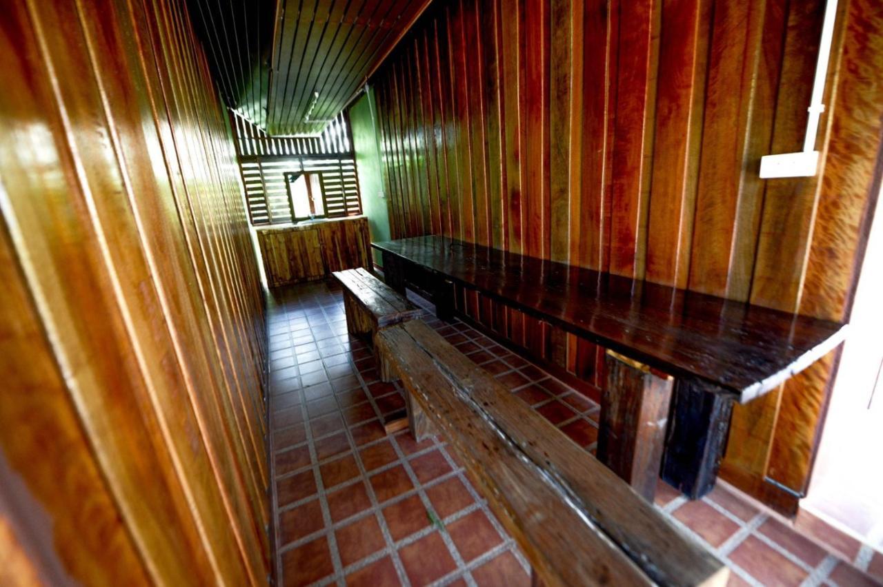 Mrk Resort & Massage Lop Buri エクステリア 写真